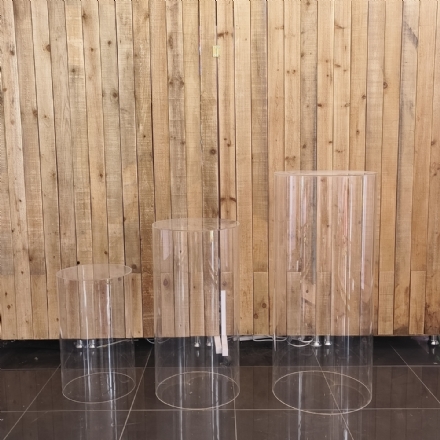 ROUND CLEAR PLINTHS - Leona Party and Home